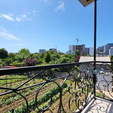 Guesthouse Gocha Beridze Batumi Exterior photo