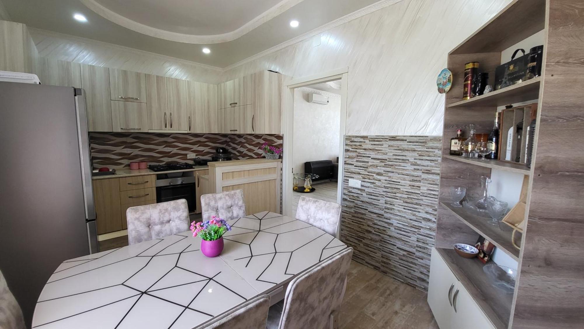 Guesthouse Gocha Beridze Batumi Exterior photo